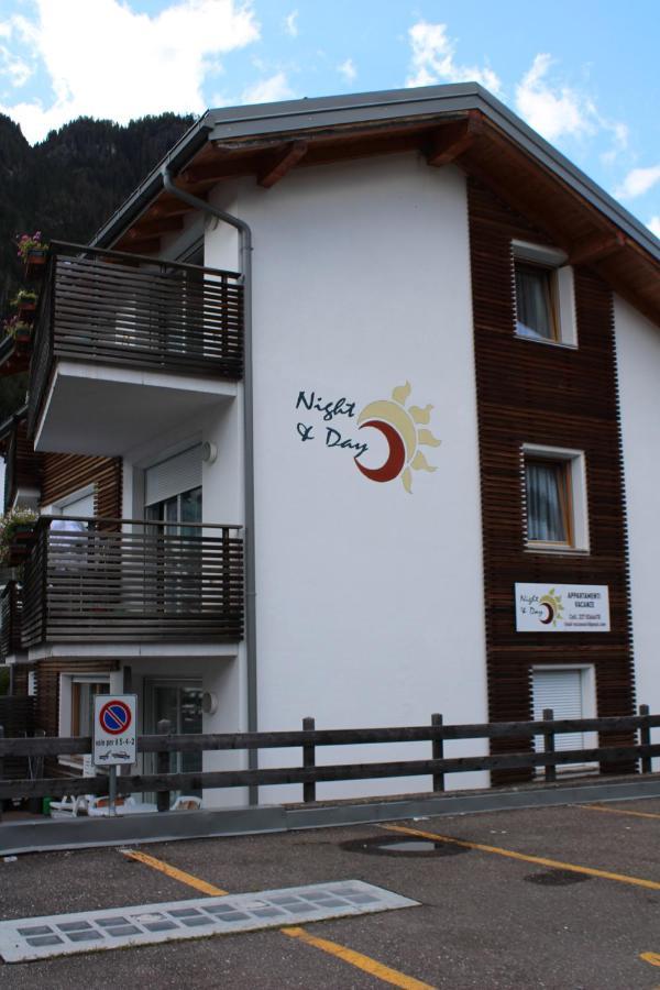 Night And Day Apartment Predazzo Exterior photo